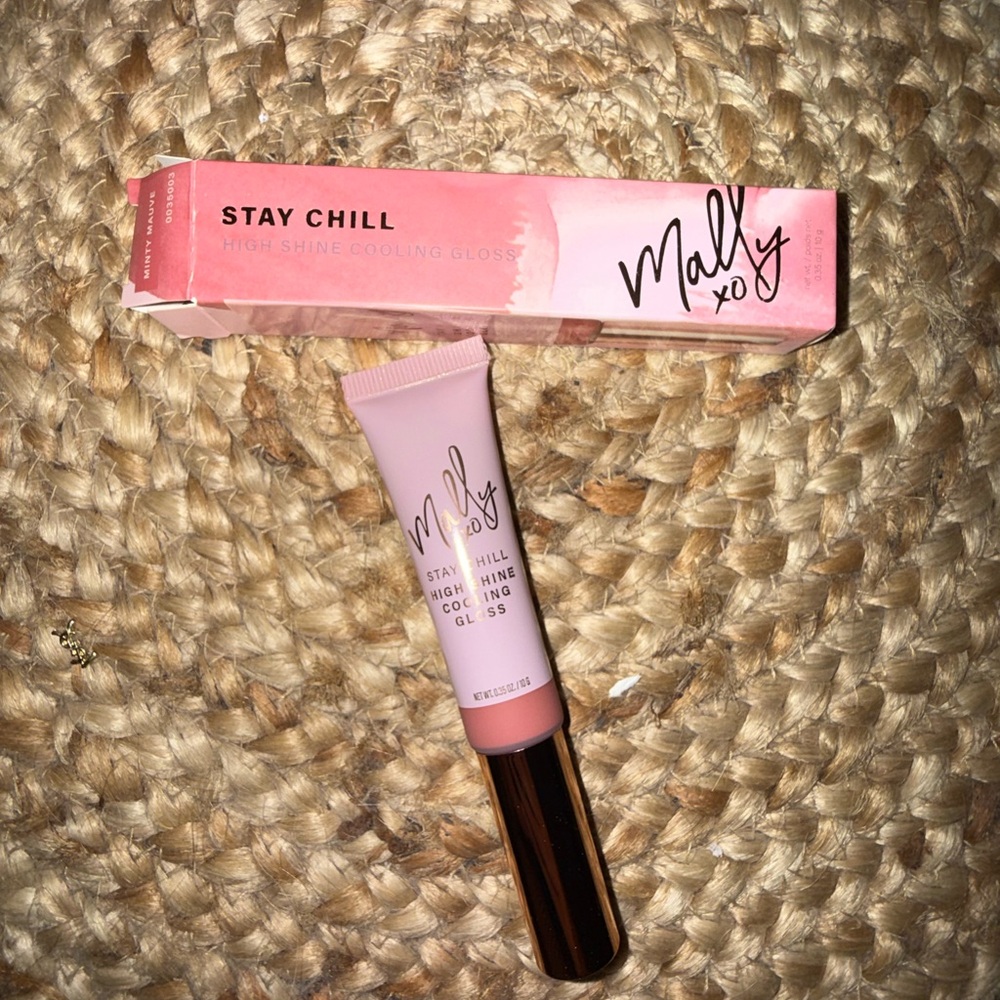 Mally BRRR! BLOSSOM stay chill lip gloss